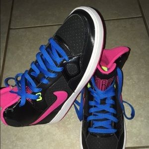 Brand new girls  nike air force hightops size 5